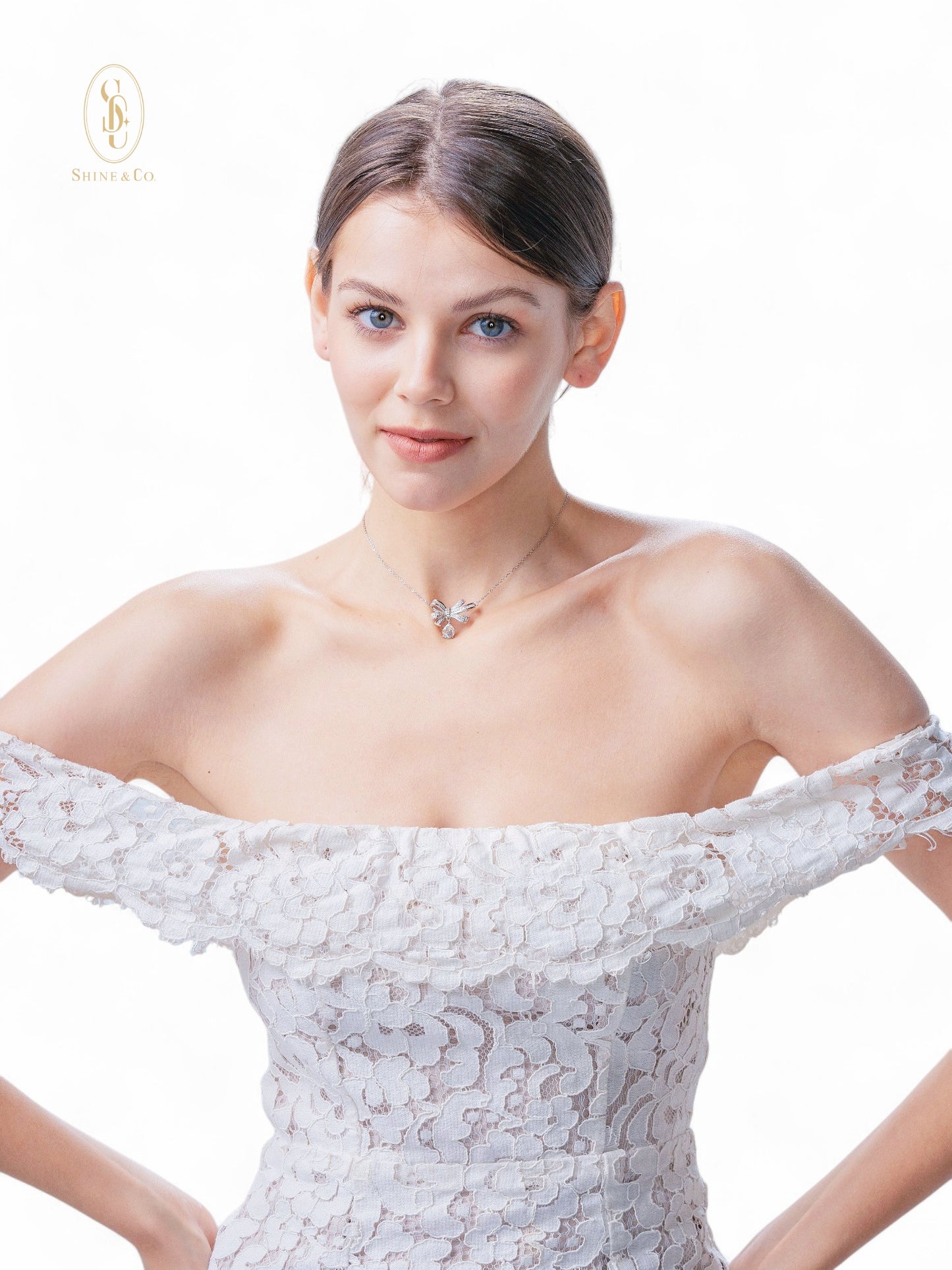Belle Necklace