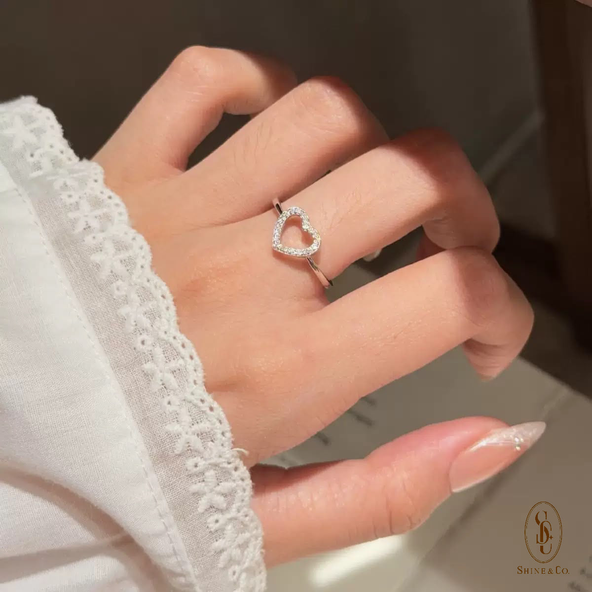 Alice Love Ring Band