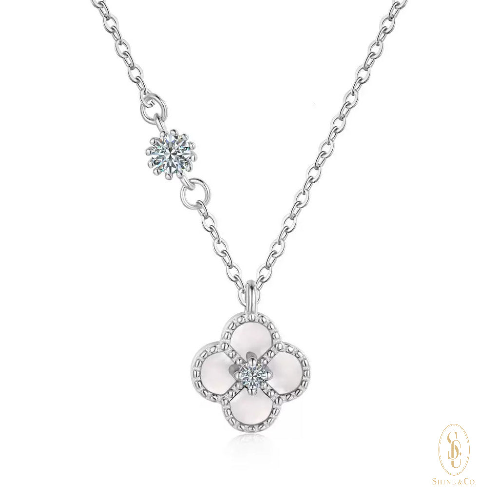 Lumi Clover Necklace