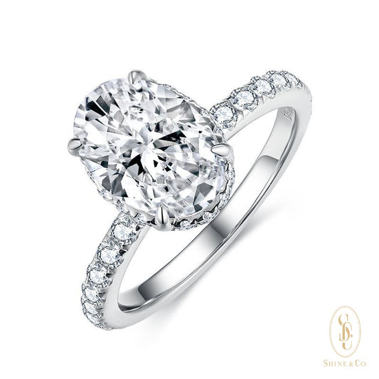 Luna Oval Ring