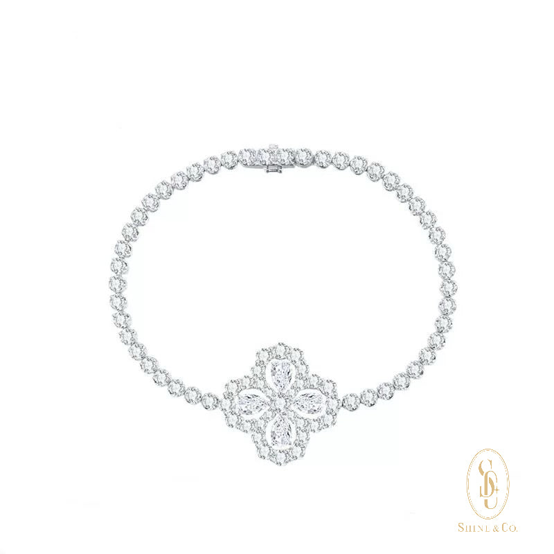 Vivian Loop Bracelet