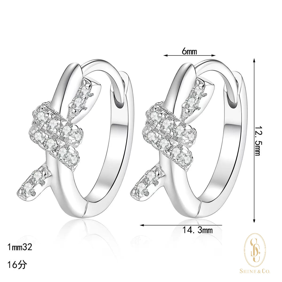 [PRE-ORDER] Aurelia knot Huggies Earrings