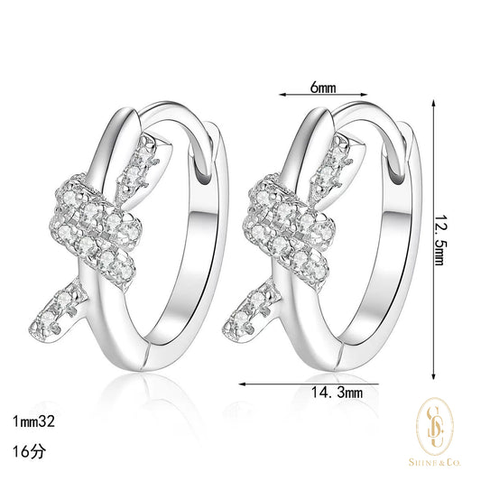 [PRE-ORDER] Aurelia knot Huggies Earrings