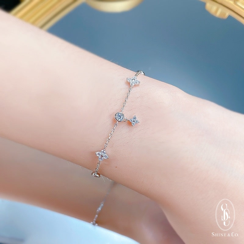 Floria Charm Bracelet