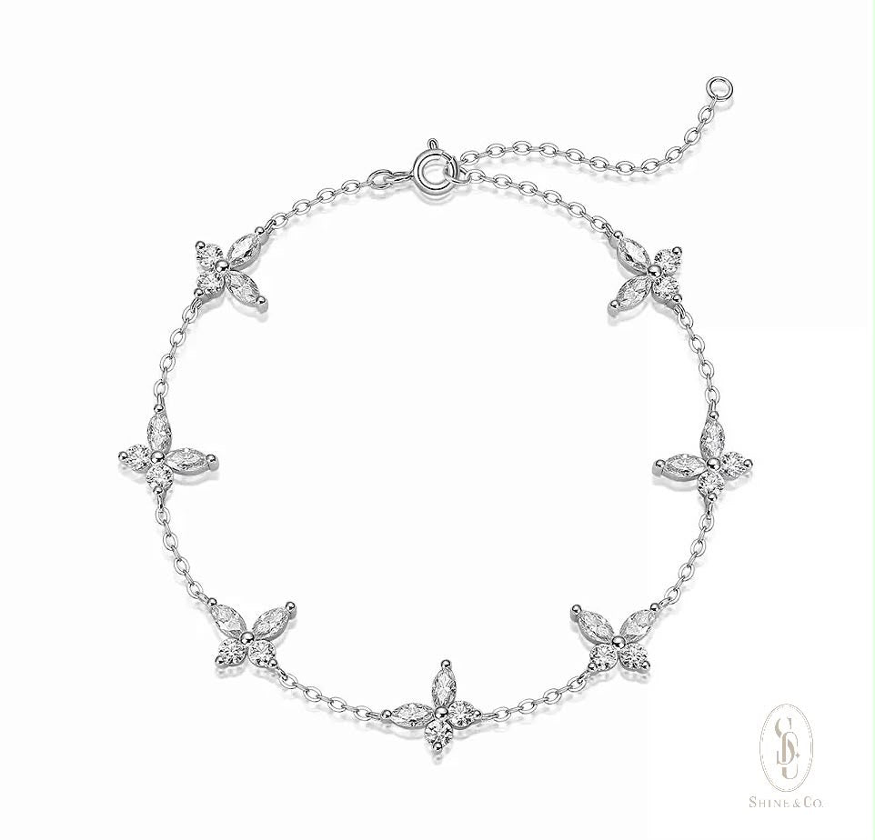 [NEW ARRIVAL] Givelle Butterfly Bracelet